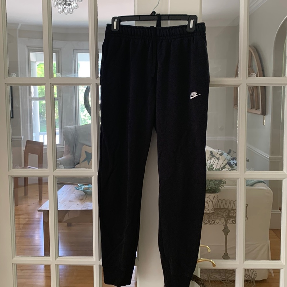 NIKE SWEATPANTS